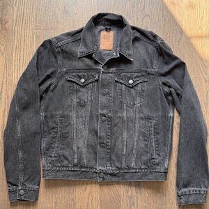 Gap Men's Cropped Trucker Jean Jacket - Medium